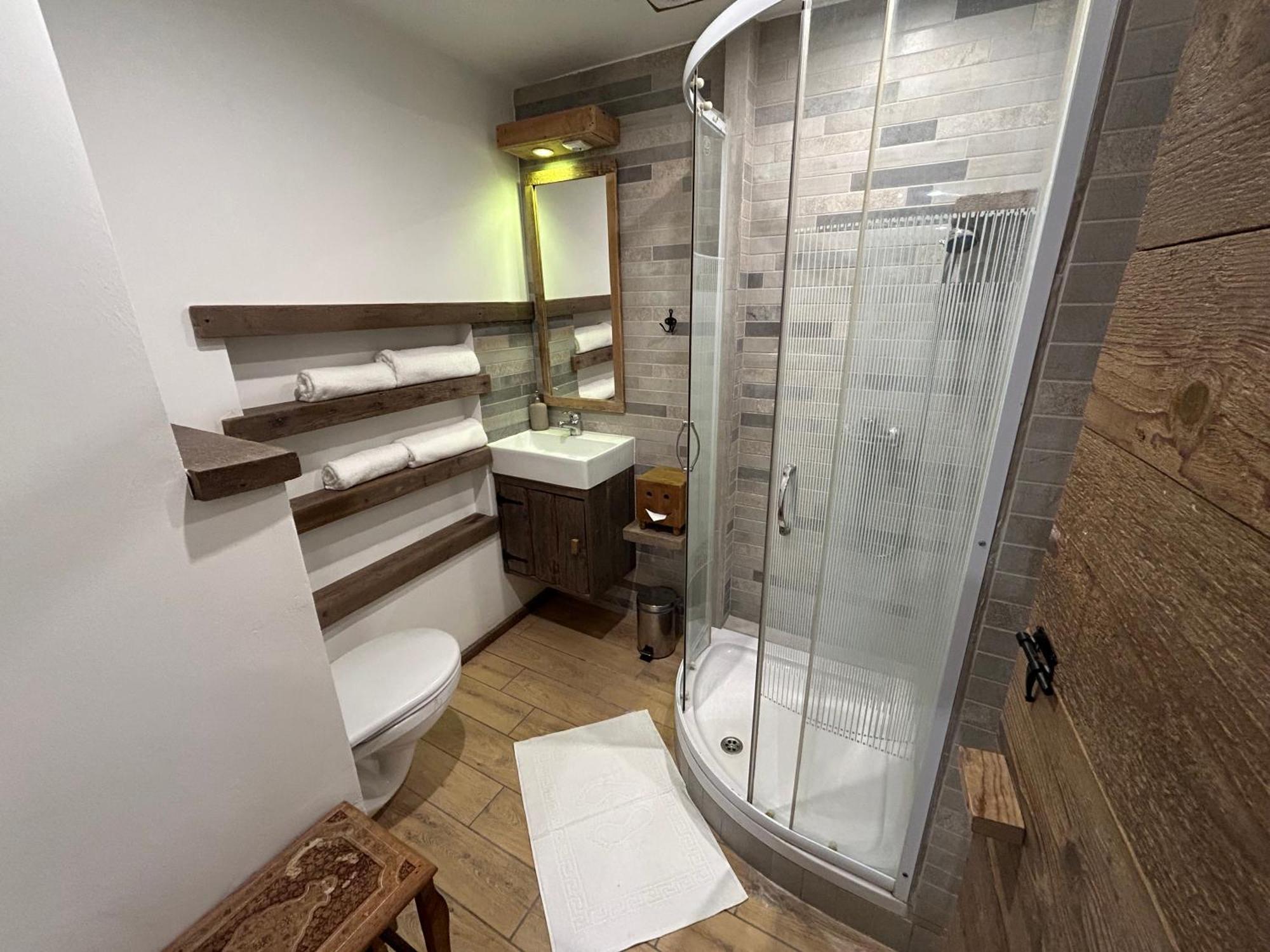 Central Park Apartman ブダペスト エクステリア 写真